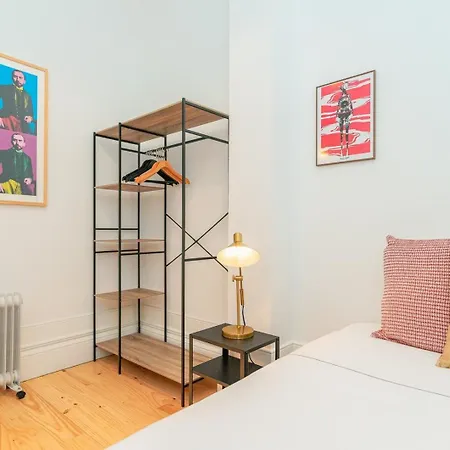 Gorgeous And Flat W. View To Charmy Square Apartment Porto